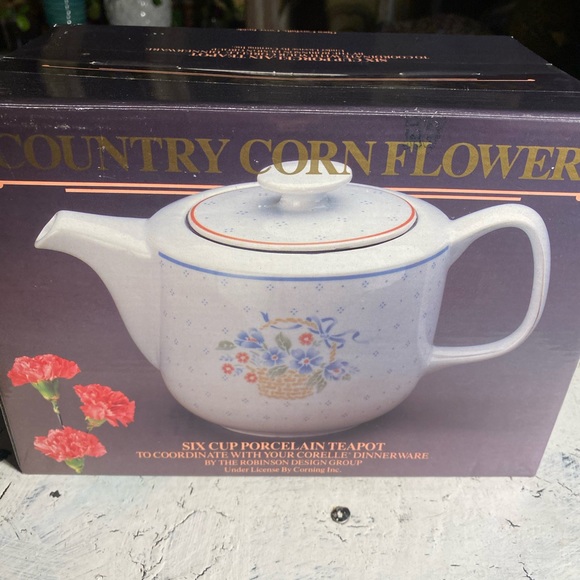 NIB Country Cornflower 6 Cup Teapot matches the Corelle Pattern - Picture 2 of 11